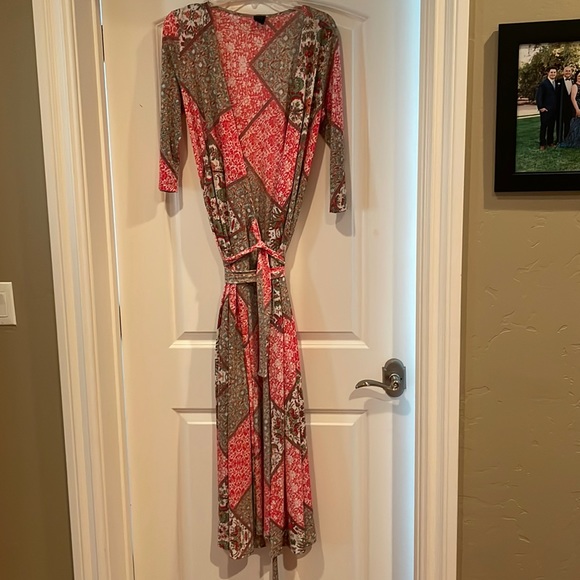 Dresses & Skirts - Wrap dress